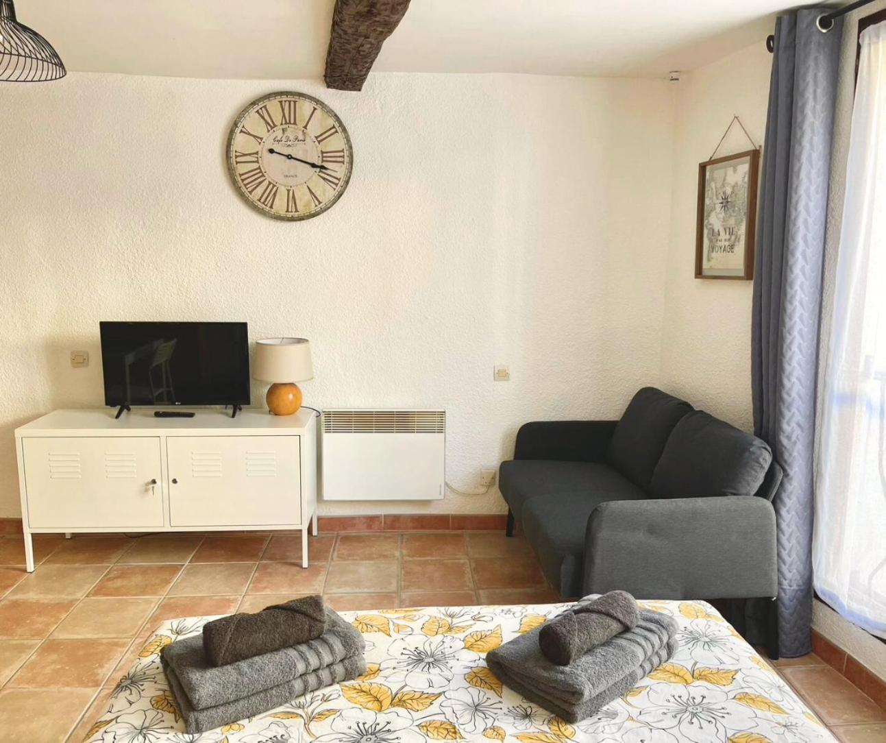 Appartamento Viree A Deux Riez Esterno foto